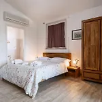 Pietriccio Rosso Farmház